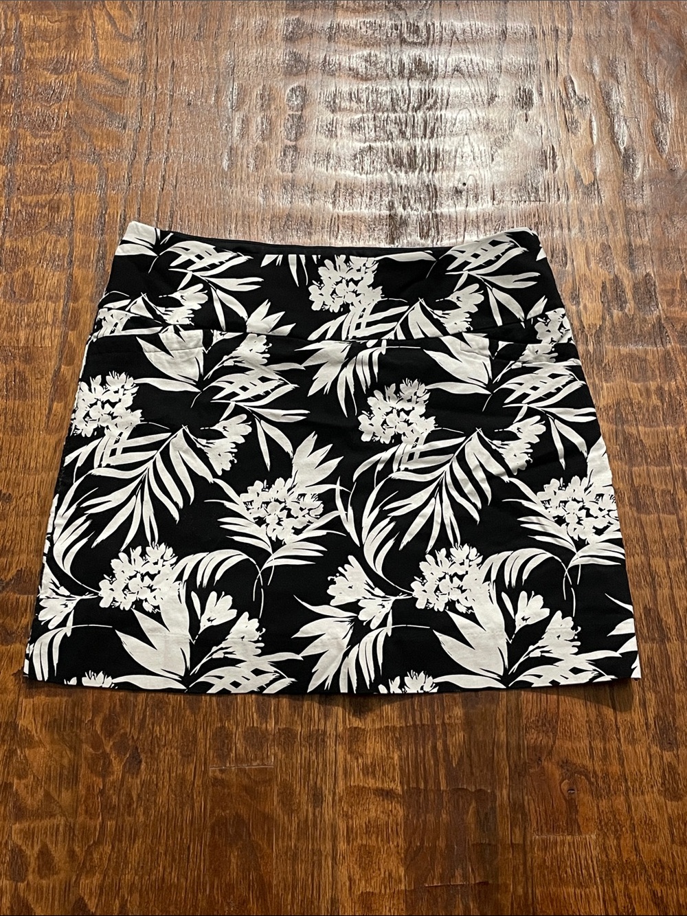 S.C. & Co. Tropical Floral Pull-On Skort - Tummy Control - XL